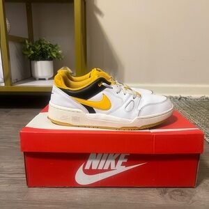 Nike Men's Full Force Low White University Gold FB1362-103 Size 10.5